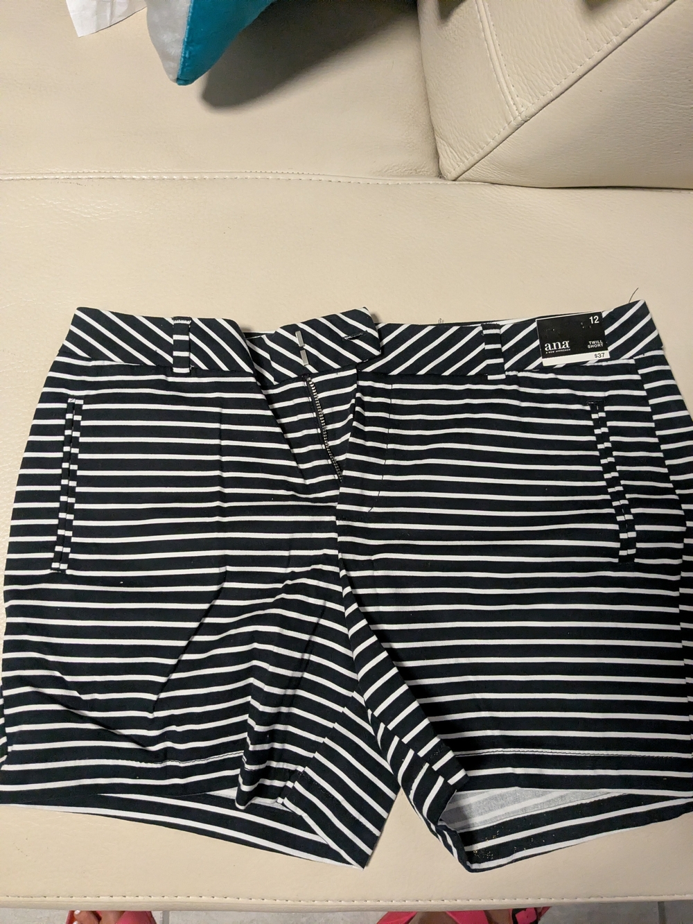 Men Pants Subcategory Classification - Picture 3 of 3